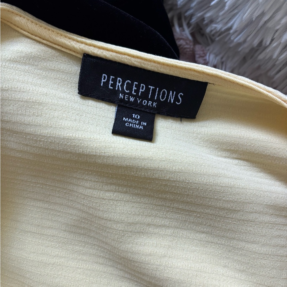 Perceptions Soft Yellow Top - Picture 3 of 3